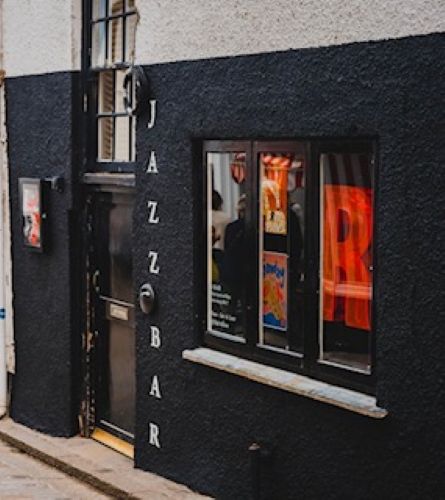 R bar